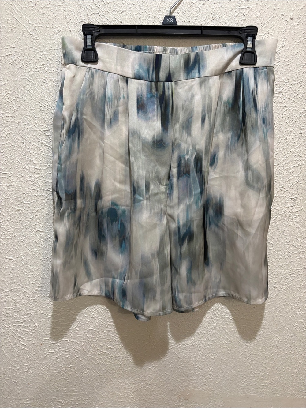 H&M Blue and Cream Watercolor Print Bermuda Shorts